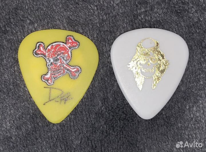 Медиатор Guns n Roses с концерта в Москве GNR