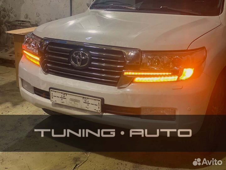 Фары + решетка Toyota Land Cruiser 200 E8958