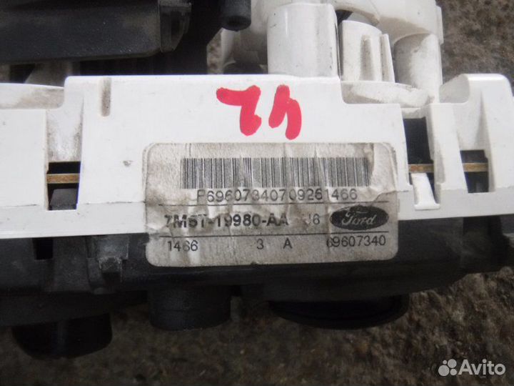 Блок управления отопителем Ford Focus 2 shdb 2007