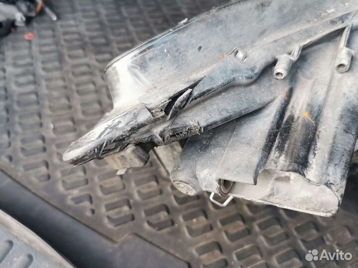 Фара Volkswagen Polo