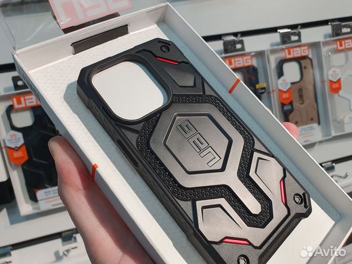 Кейс UAG Monarch Pro для iPhone 15 Pro / Pro Max