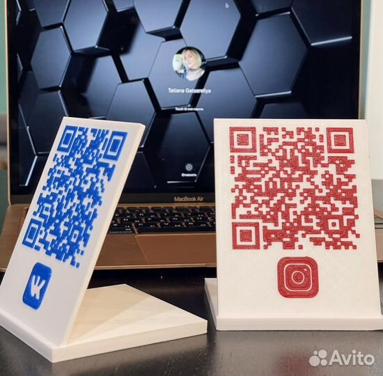 QR код на стойку ресепшен (3Д печать)