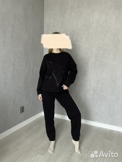 Спортивный костюм женский