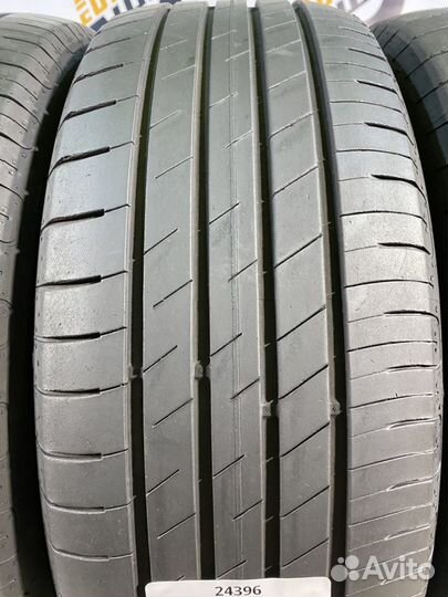 Goodyear EfficientGrip Performance 215/55 R18 98T