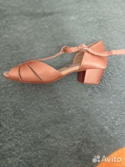 Туфли для бальных танцев