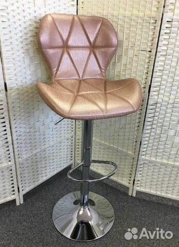 Стул для мастера педикюра, косметолога