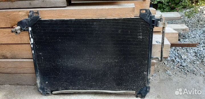 Радиатор кондиционера treilbleizer 2006 год 4.2 л