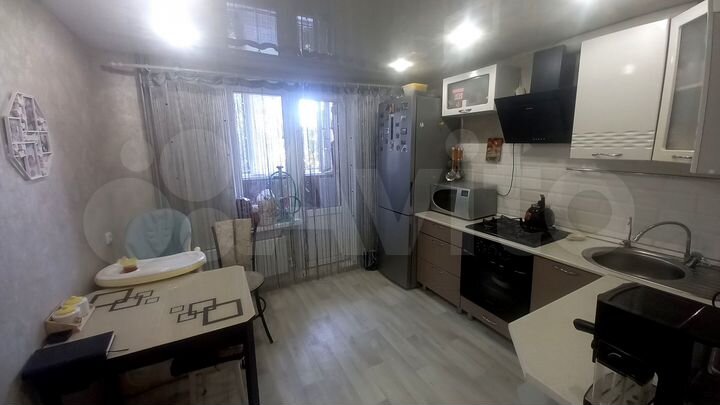 2-к. квартира, 57,5 м², 1/10 эт.