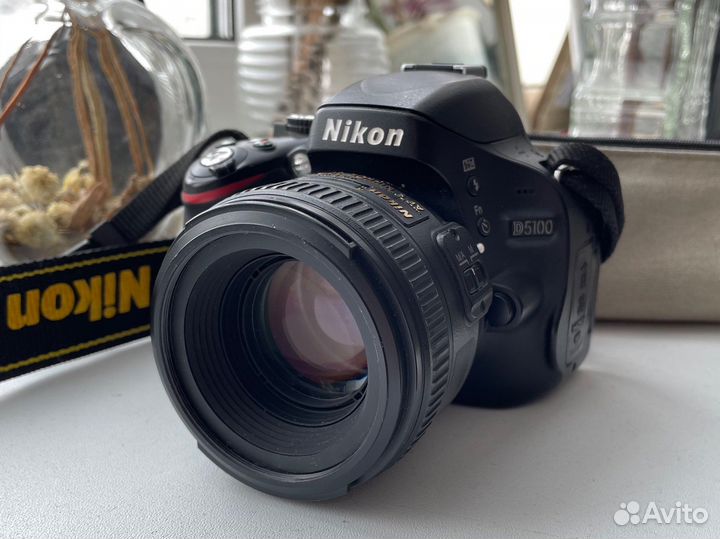 Nikon d5100 + Nikon nikkor AF-S 50mm f/1.4 G