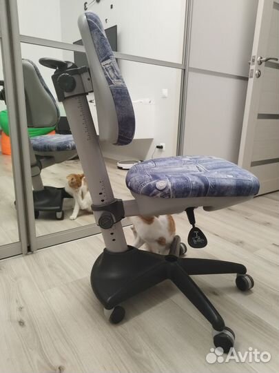 Компьютерное кресло для школьника бу