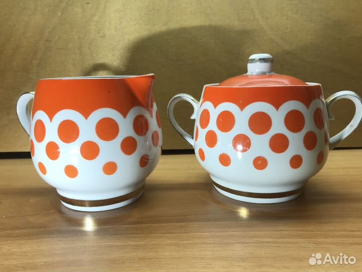 Набор фарфоровый с сахарницей