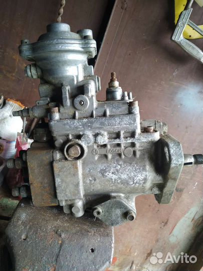 Стартер,карбюраторы,тнвд топливный насос