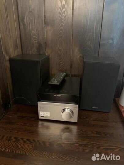 Музыкальный центр Sony CMT-SBT20