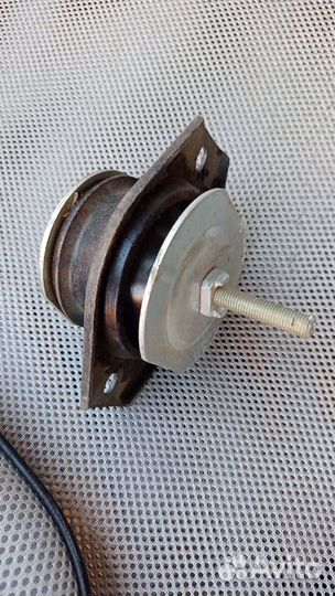 Подушка двигателя ваз 2110