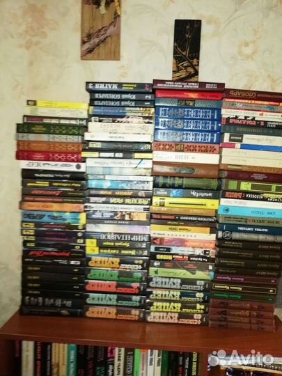 Продам книги