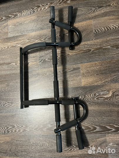 Турник дверной накладной torneo