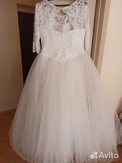 Свадебное платье