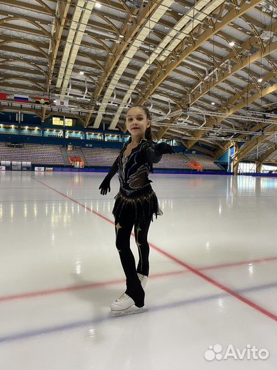 Костюм (платье+штаны) для фигурного катания128-140