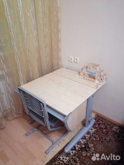 Стол растущий детский