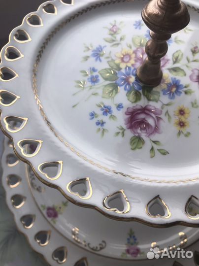 Этажерка фарфоровая