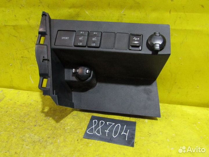 Блок кнопок Toyota RAV-4 13-19 г 88704