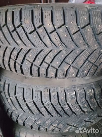 Michelin X-Ice North 4 SUV 235/60 R18