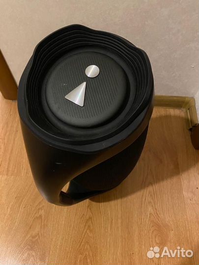 JBL Boombox 2 аудиоколонка