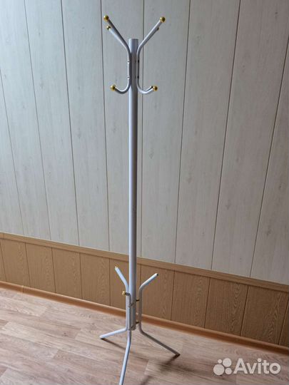 Вешалка для одежды напольная