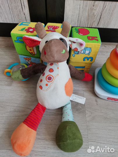 Развивающие игрушки пакетом