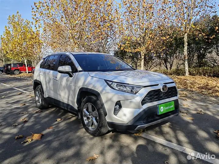 Toyota RAV4 2.0 CVT, 2021, 27 400 км