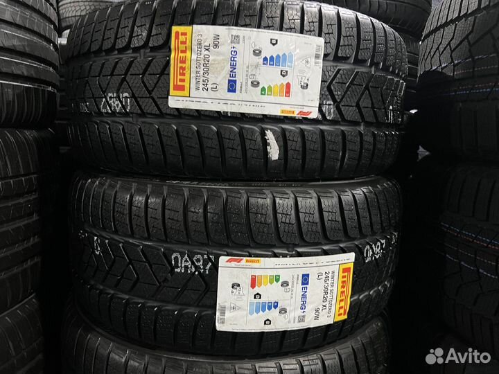 Pirelli Winter Sottozero 3 305/30 R20 и 245/30 R20 101W