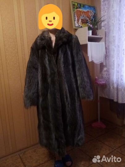 Шуба енотовая