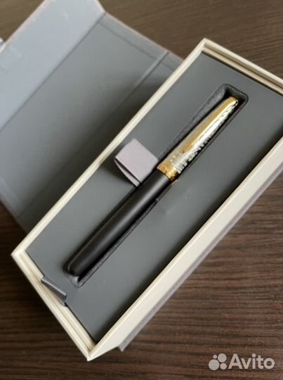 Перьевая ручка parker