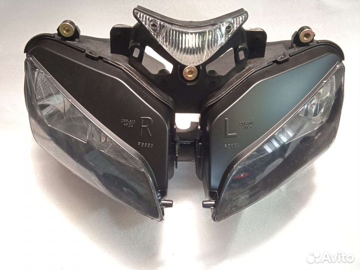 Фара Honda CBR 1000RR 04-07