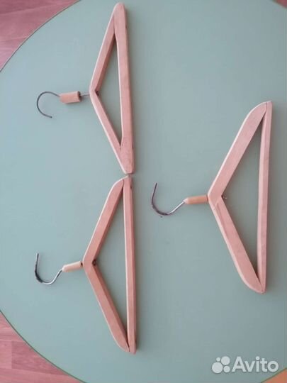 Вешалка-Плечики б/у, в наличии 7шт