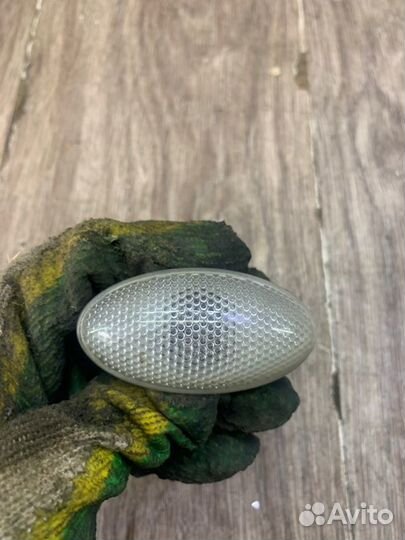 Повторитель поворота передний правый Citroen Xsara