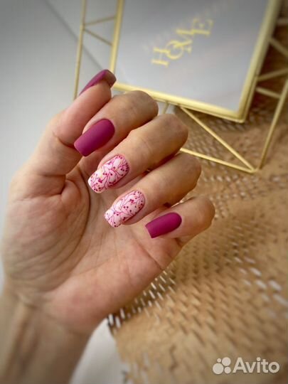 Мастер маникюра педикюра