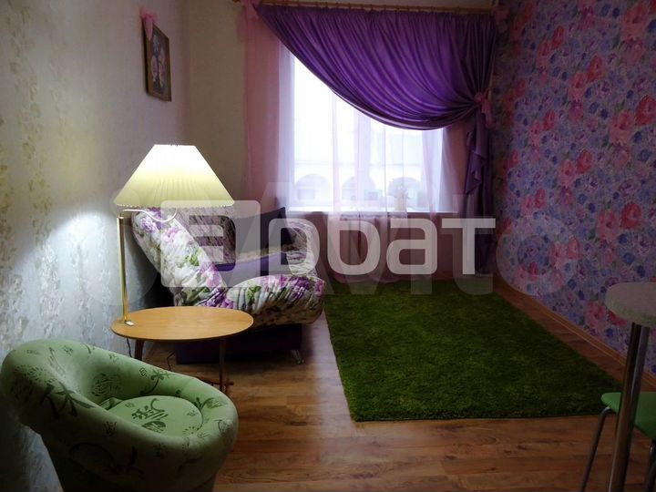 Доля в 4-к. квартире, 38,9 м², 3/5 эт.