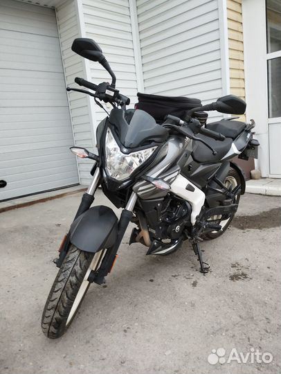 Bajaj Pulsar NS 200