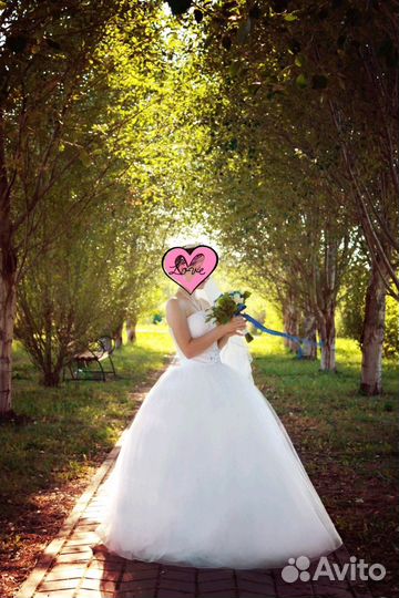 Свадебное платье