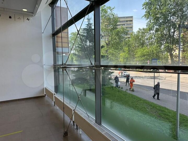 Сдам торговое помещение, 120.3 м²