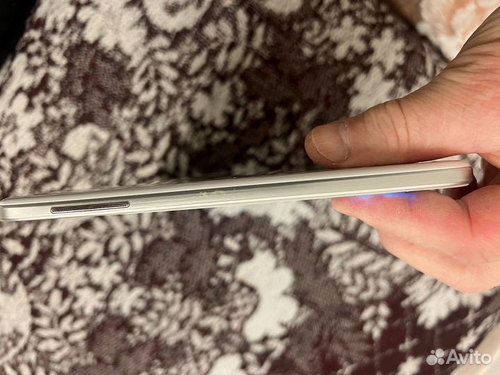 Планшет samsung tab 3 gt p 5200