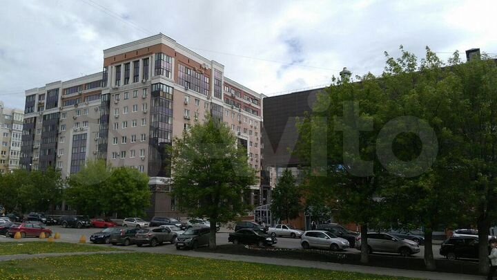 4-к. квартира, 170 м², 4/9 эт.