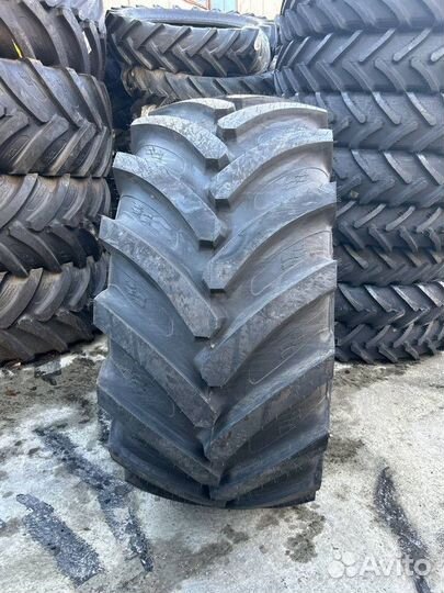 Шины на комбайн 750/70R26 / Шины на Кировец