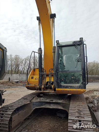 Гусеничный экскаватор JCB JS 200NLC, 2012