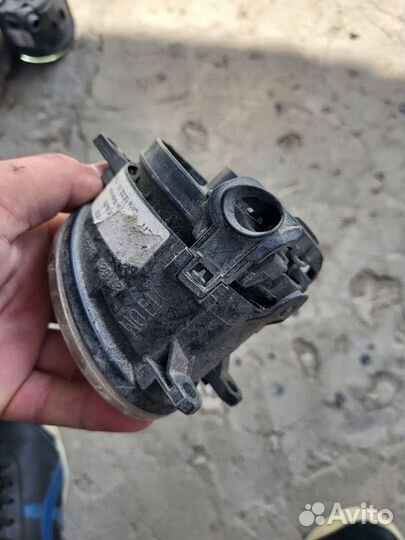 Тойота фара противотуманная левая Toyota