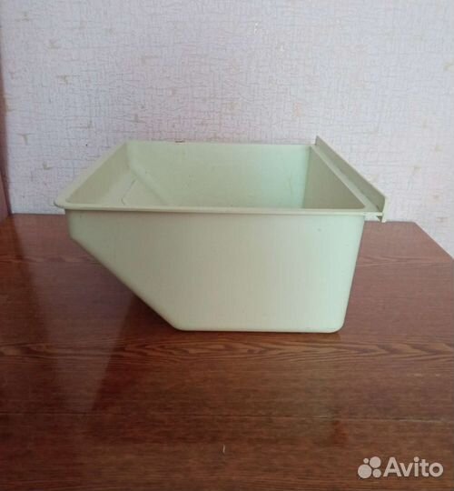 Ящик от советского холодильника