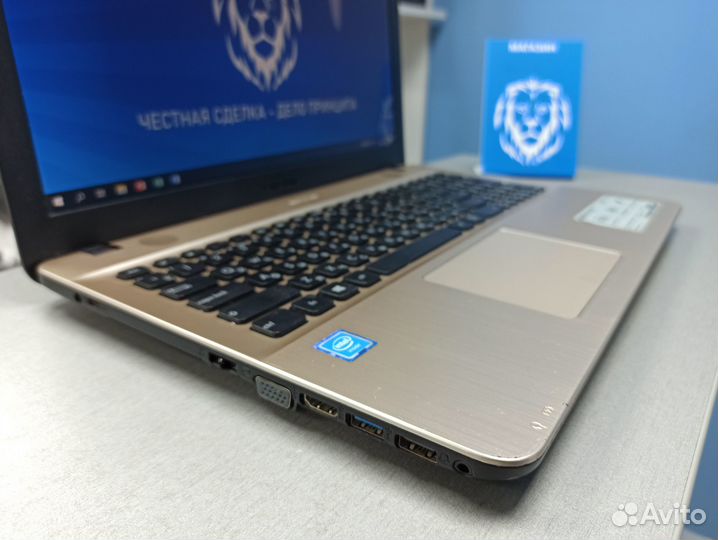 Ноутбук Asus D541S Celeron/SSD