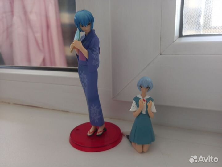 Много фигурок по Евангелиону