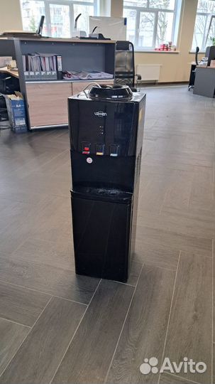 Офисный кулер с холодильником Vatten